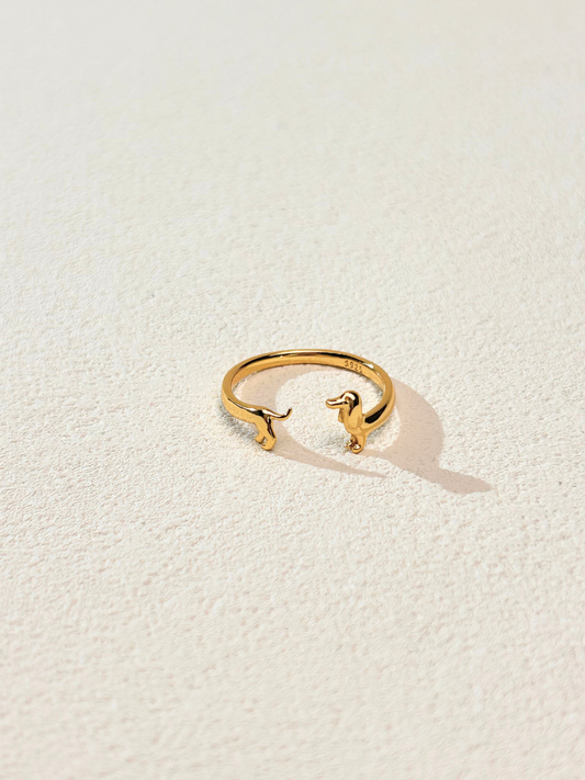 Dachshund Hug Ring