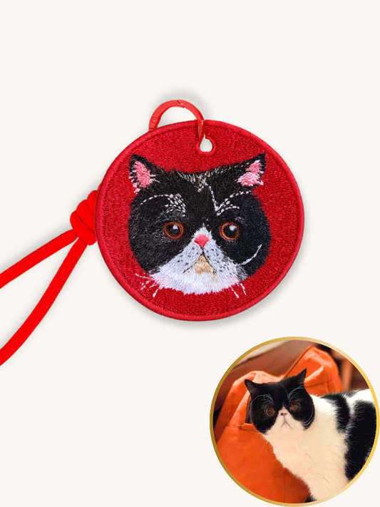 PawliBar Atelier Embroidered Portrait Charm